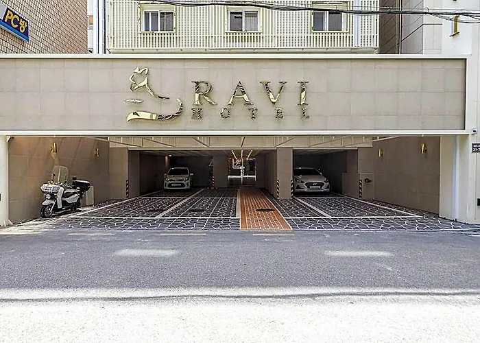 Jamsil Ravi Hotel *